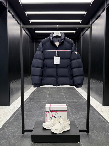 MONC BOUVAQUE JACKET