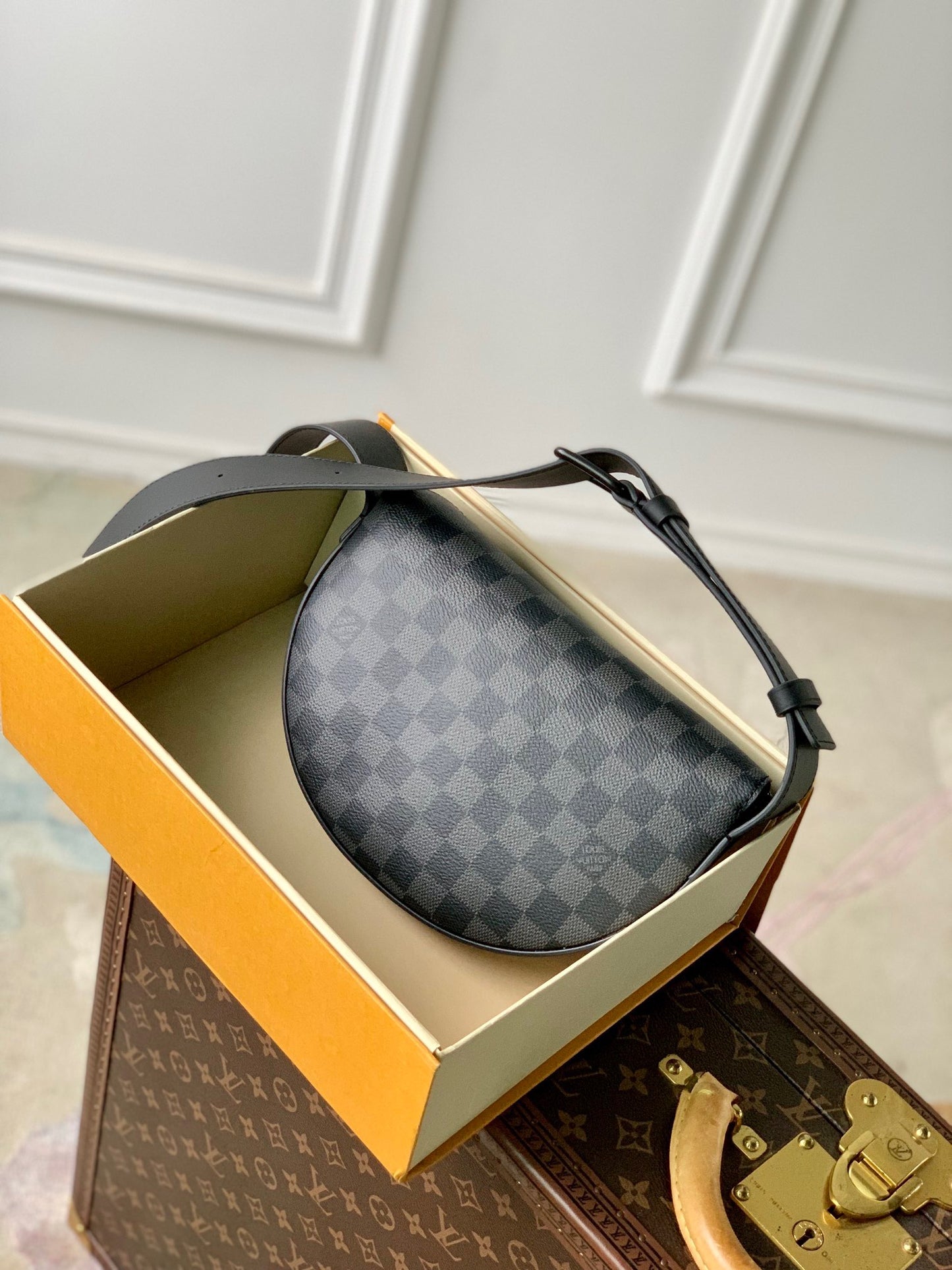 LOU MOON BAG