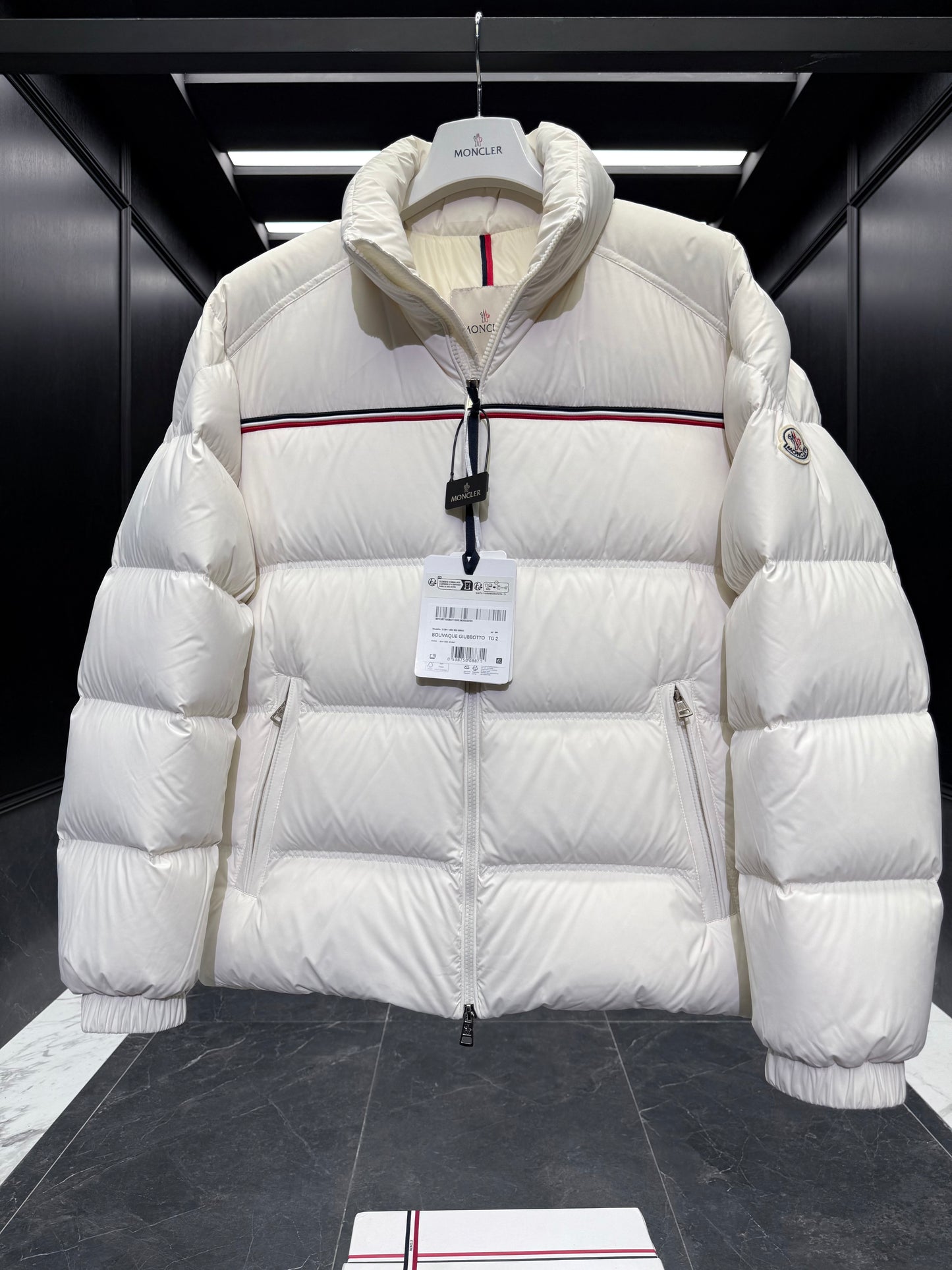 MONC BOUVAQUE JACKET