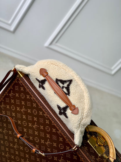 LOU BUMBAG