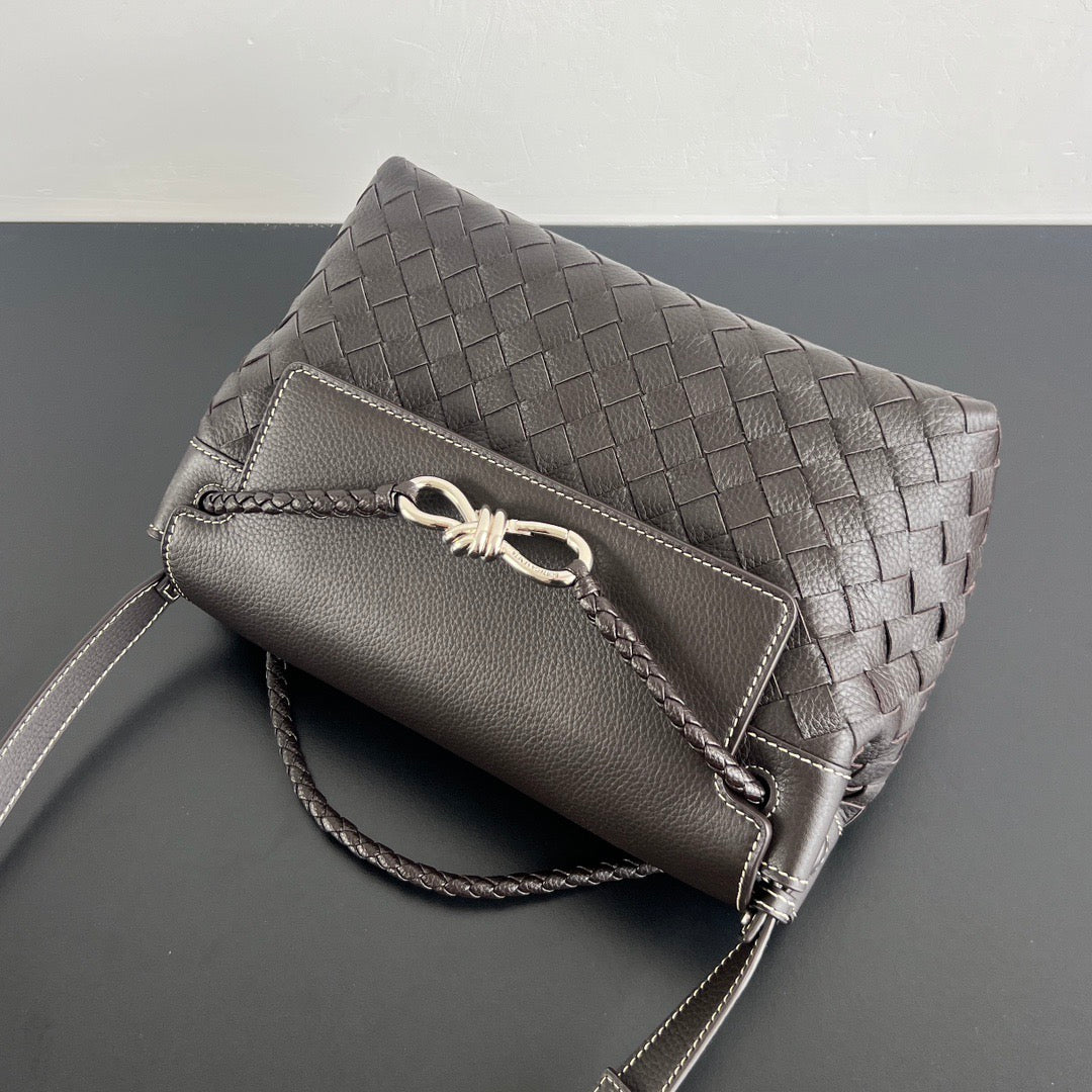 BOTT V SMALL ANDIAMO MESSENGER BAG