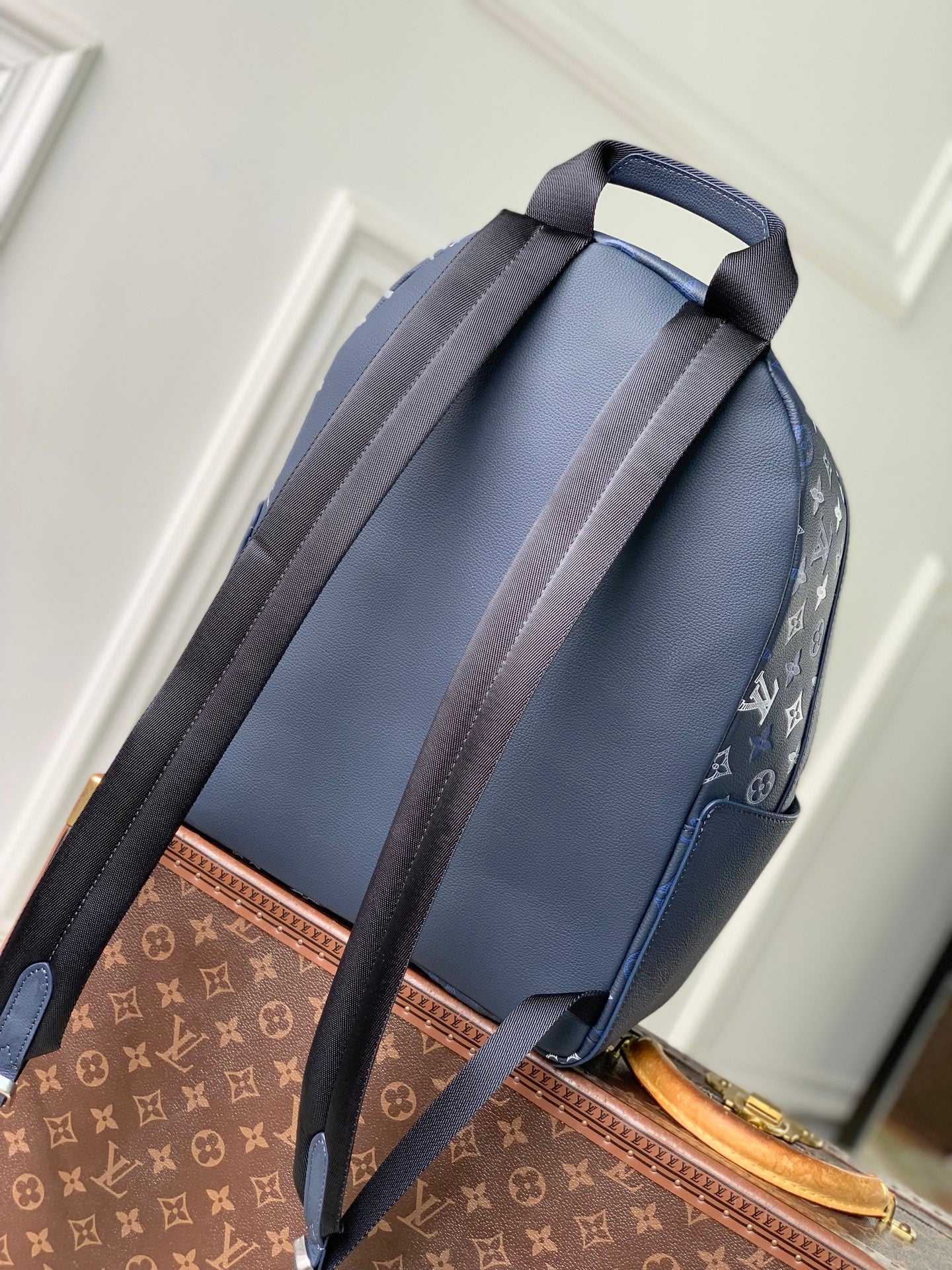 LOU DISCOVERY BACKPACK