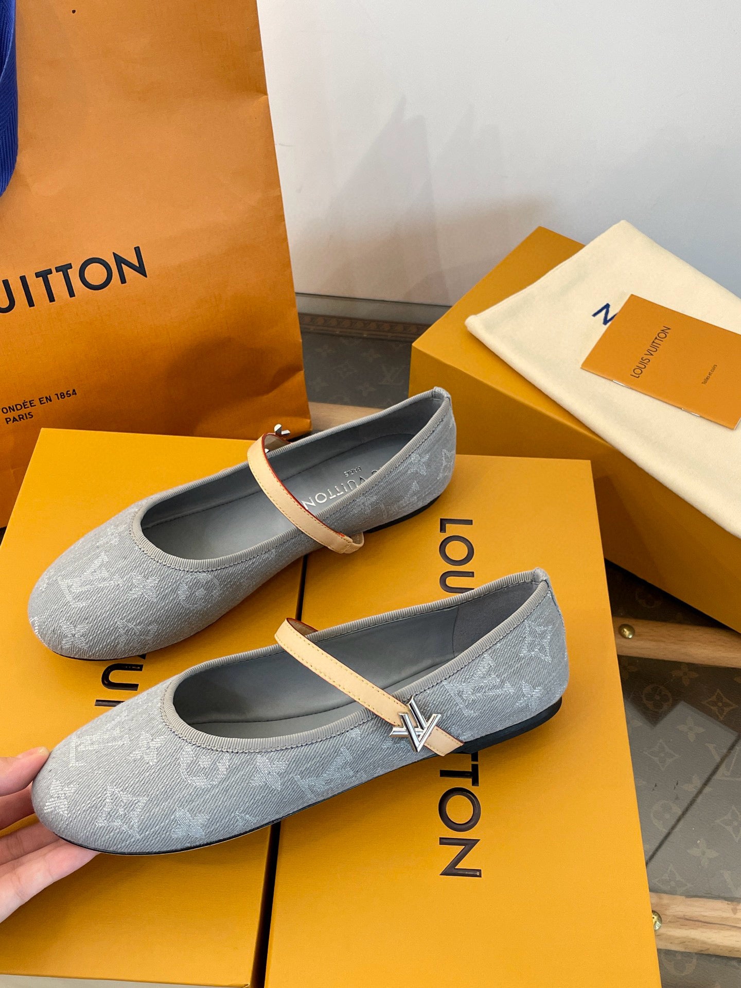 LOU ROMY BALLET FLATS