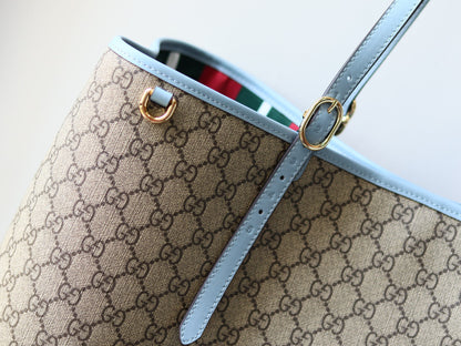 GG EMBLEM MAXI TOTE BAG