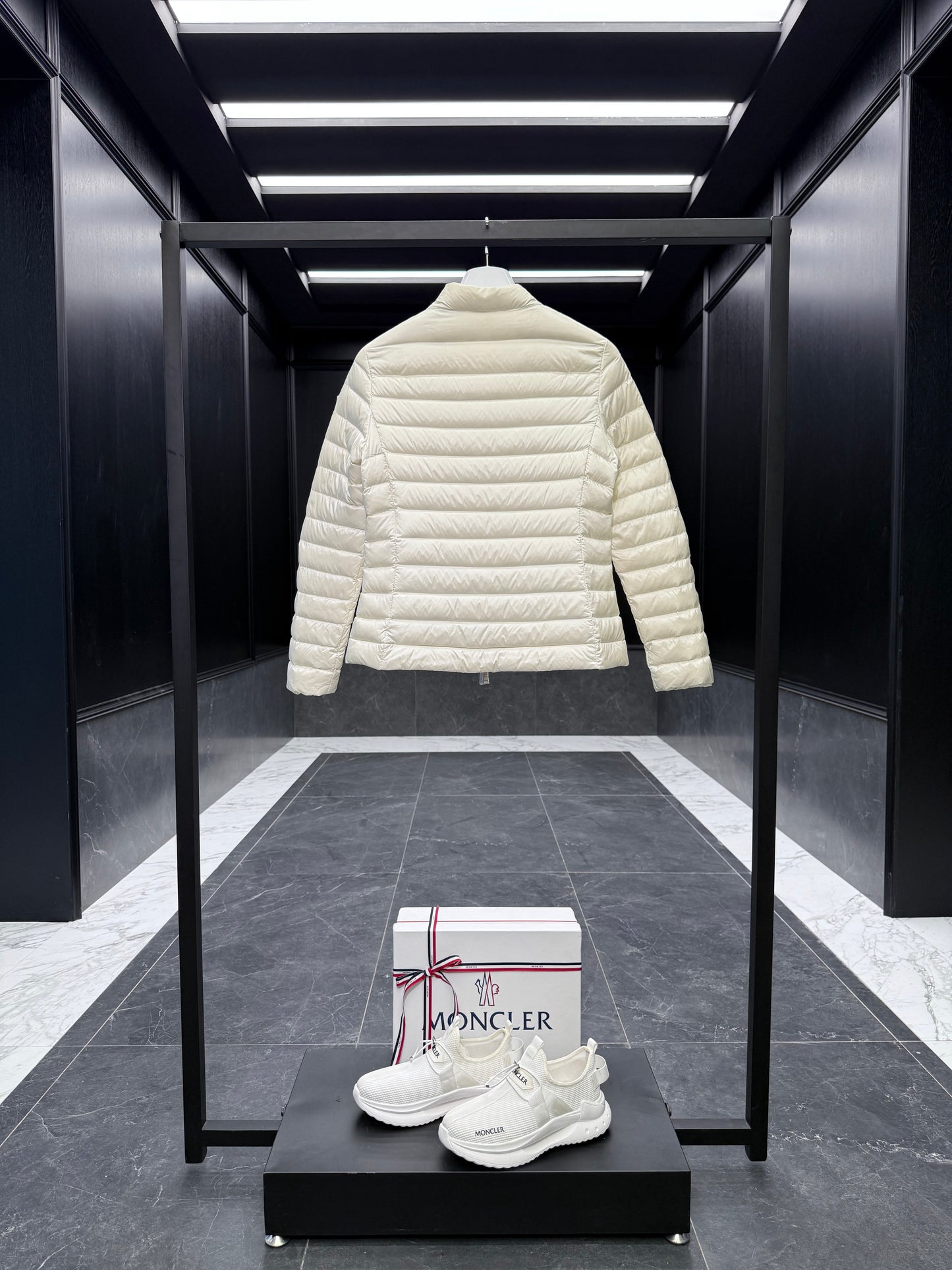 MONC IGELLE JACKET