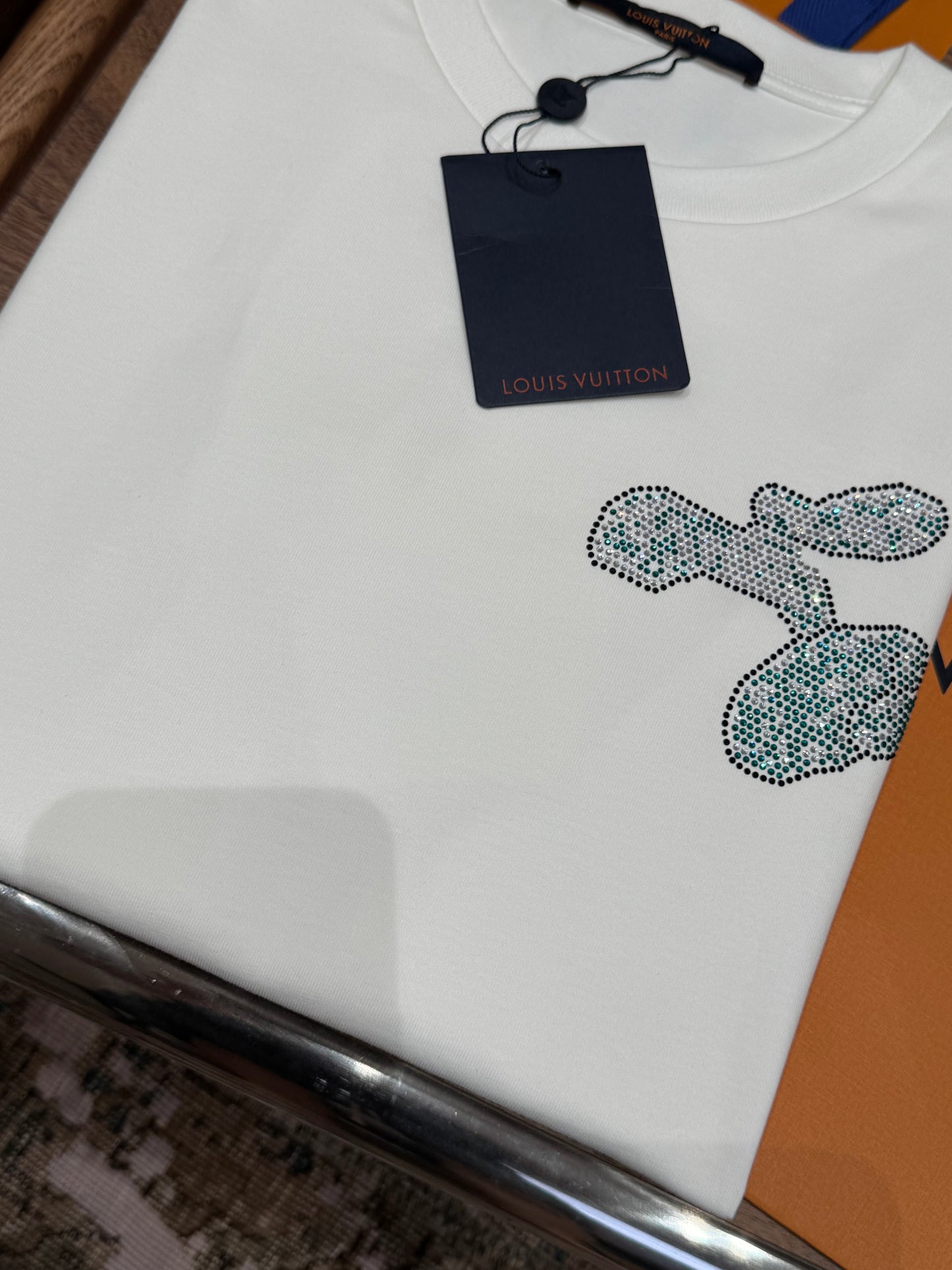 LOU T-SHIRT