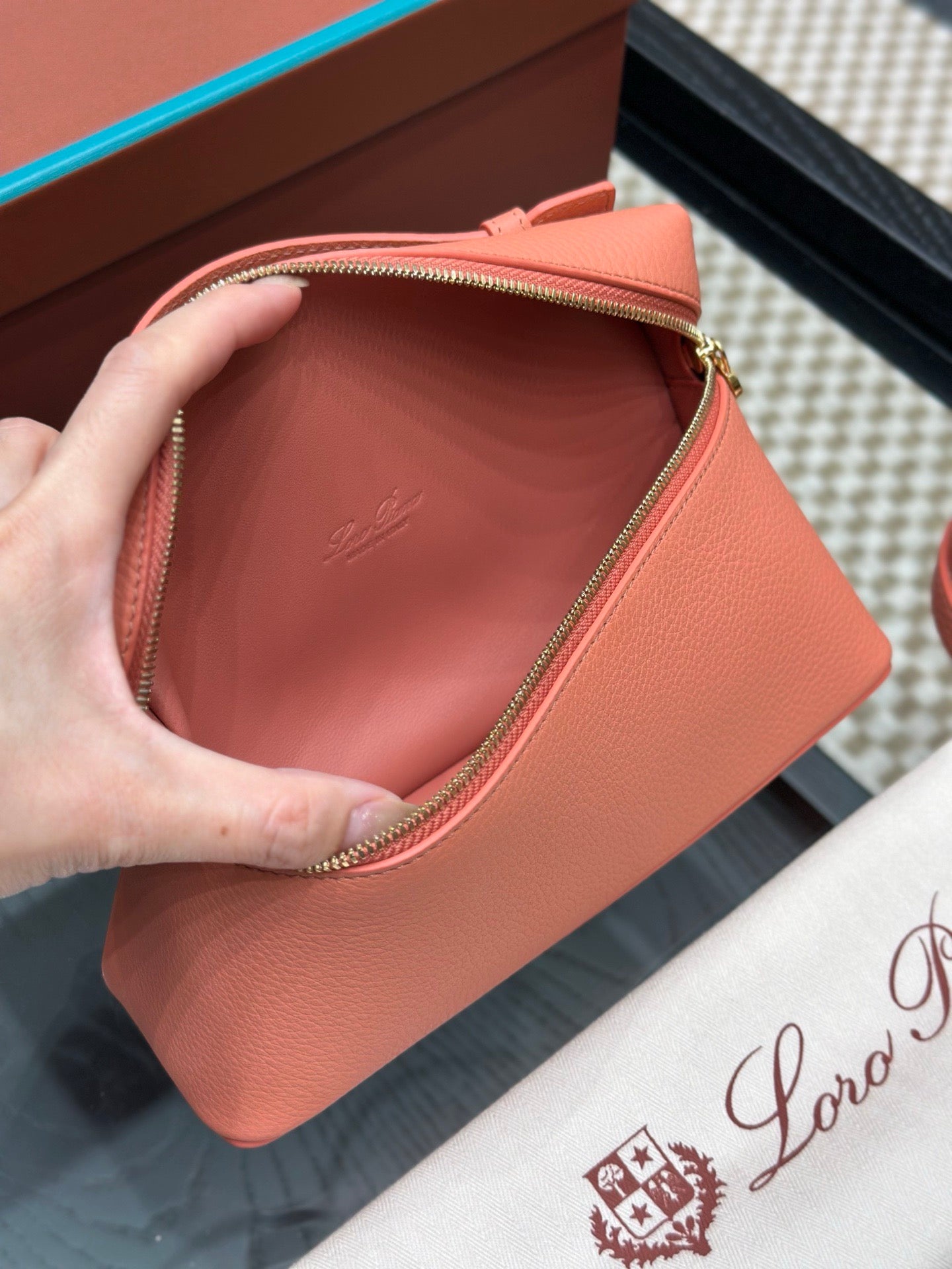 LORO P EXTRA POCKET L19 BAG