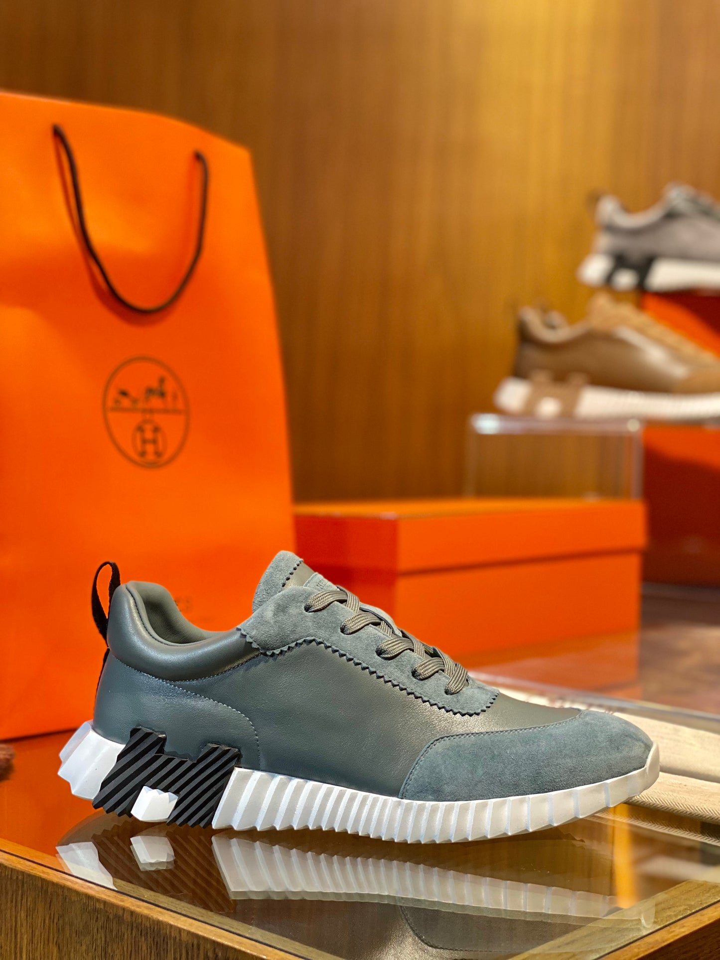 HERM BOUNCING SNEAKERS
