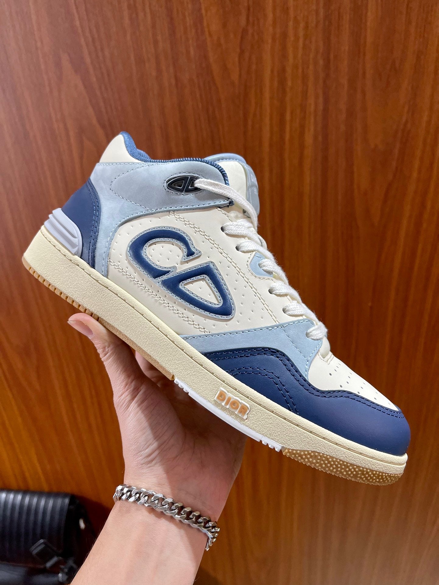 CD B57 SNEAKER