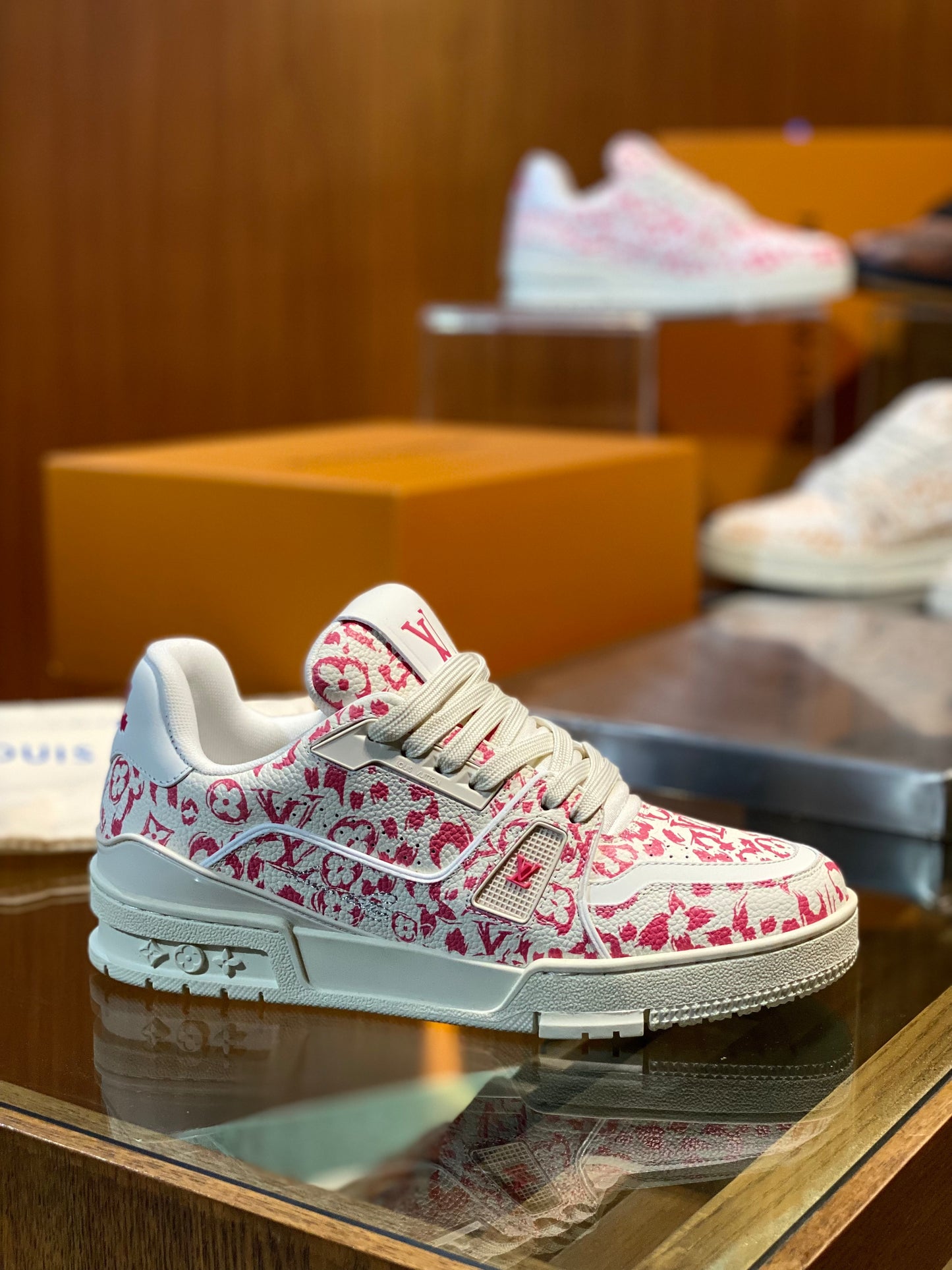 LOU TRAINERS