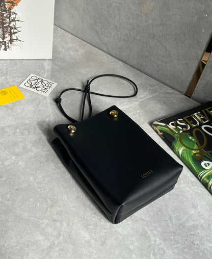 LOEW PEBBLE POUCH