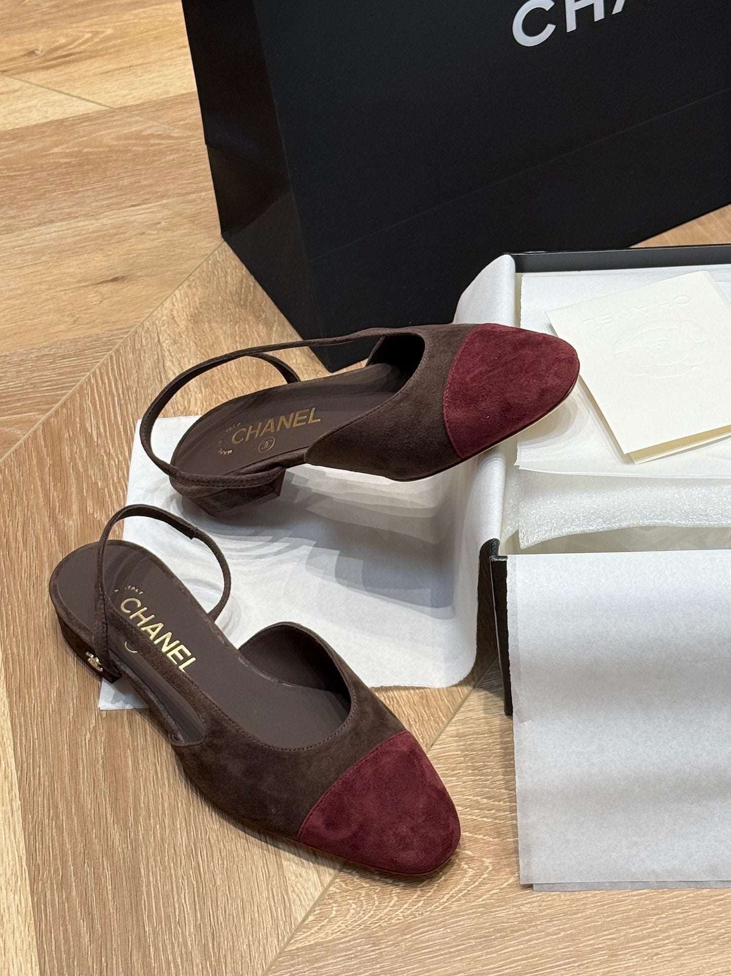 CC SLINGBACK PUMPS