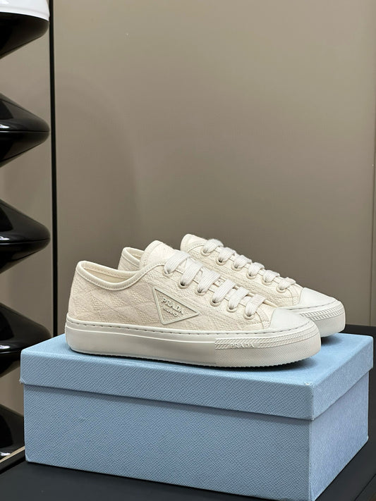 PD SNEAKERS