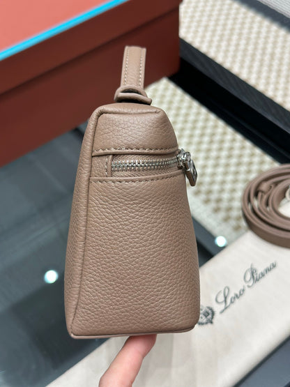 LORO P EXTRA POCKET L19 BAG