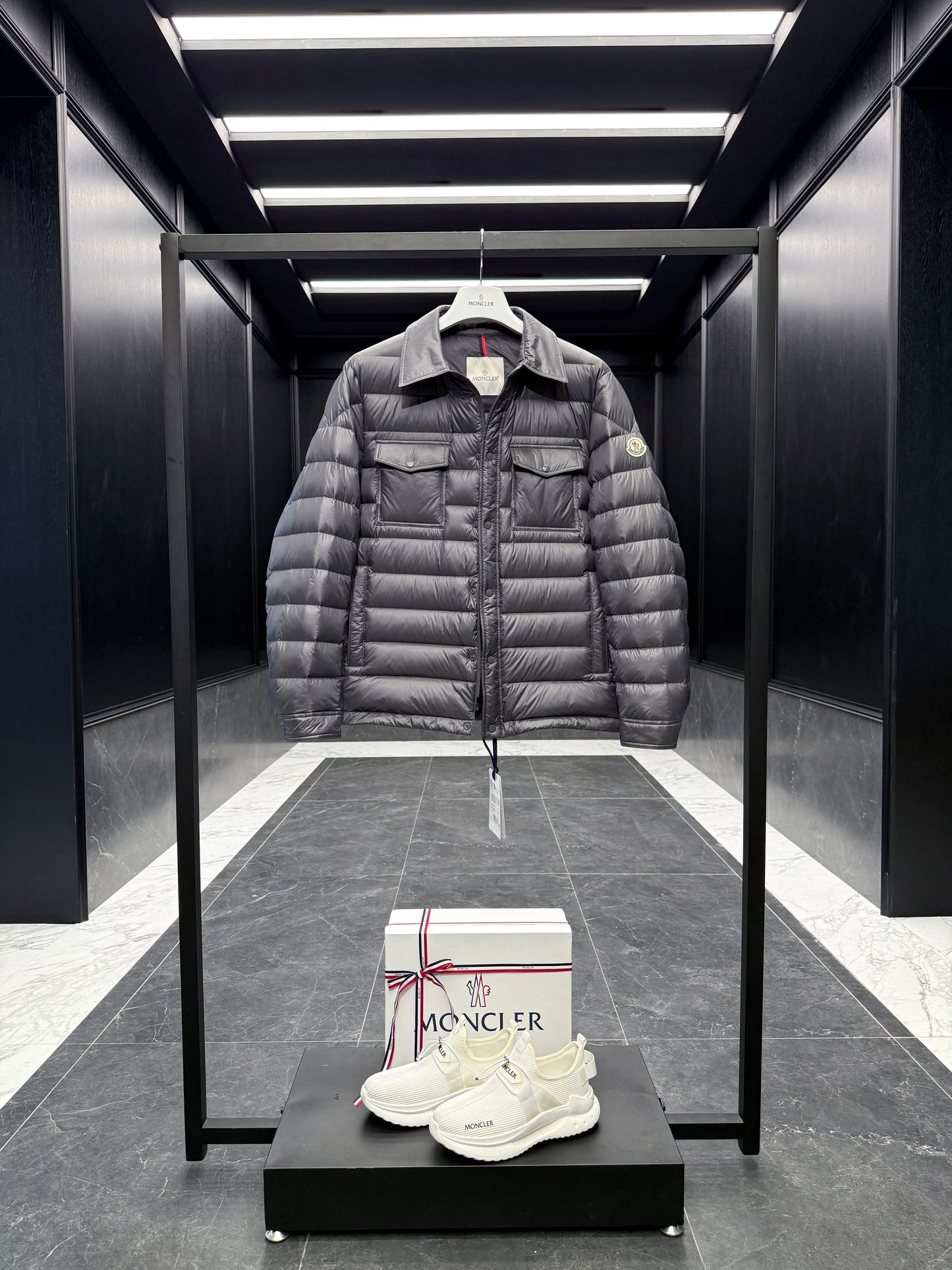 MONC CHAMBLY JACKET