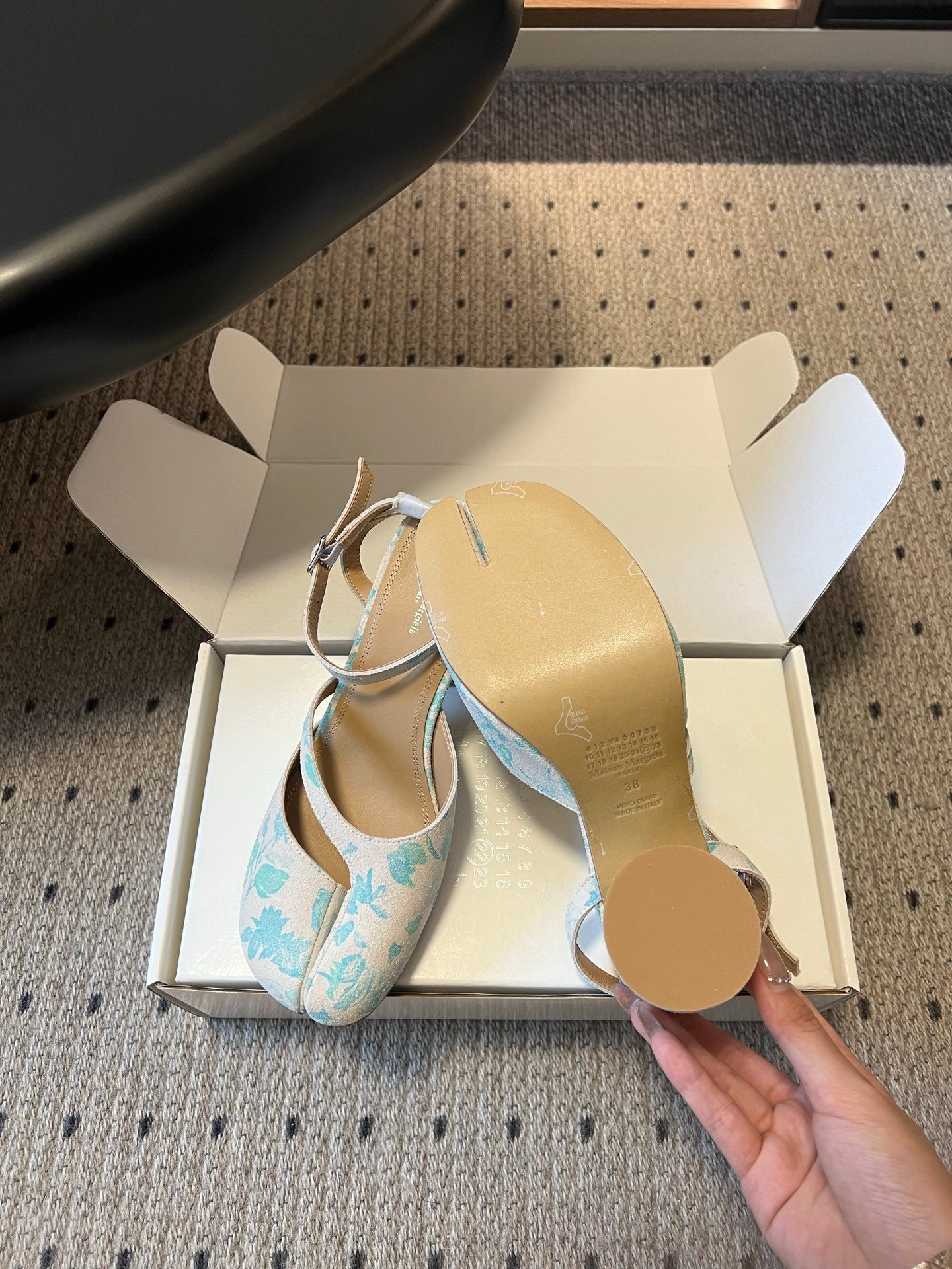 MAISON M TABI PUMPS