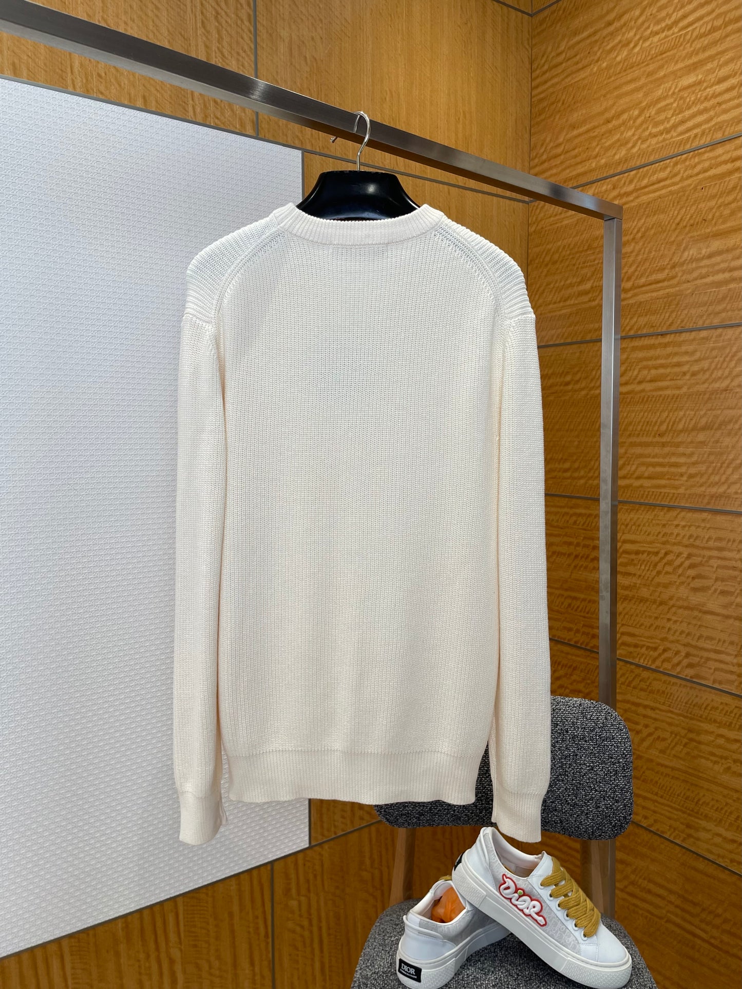 LOU JUMPER