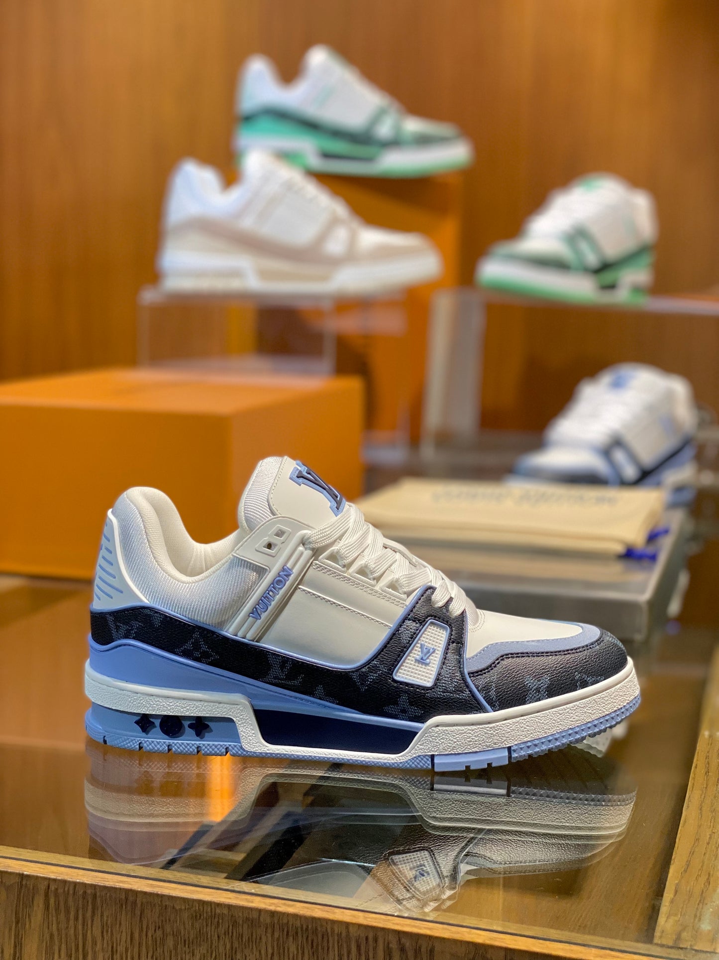 LOU TRAINERS