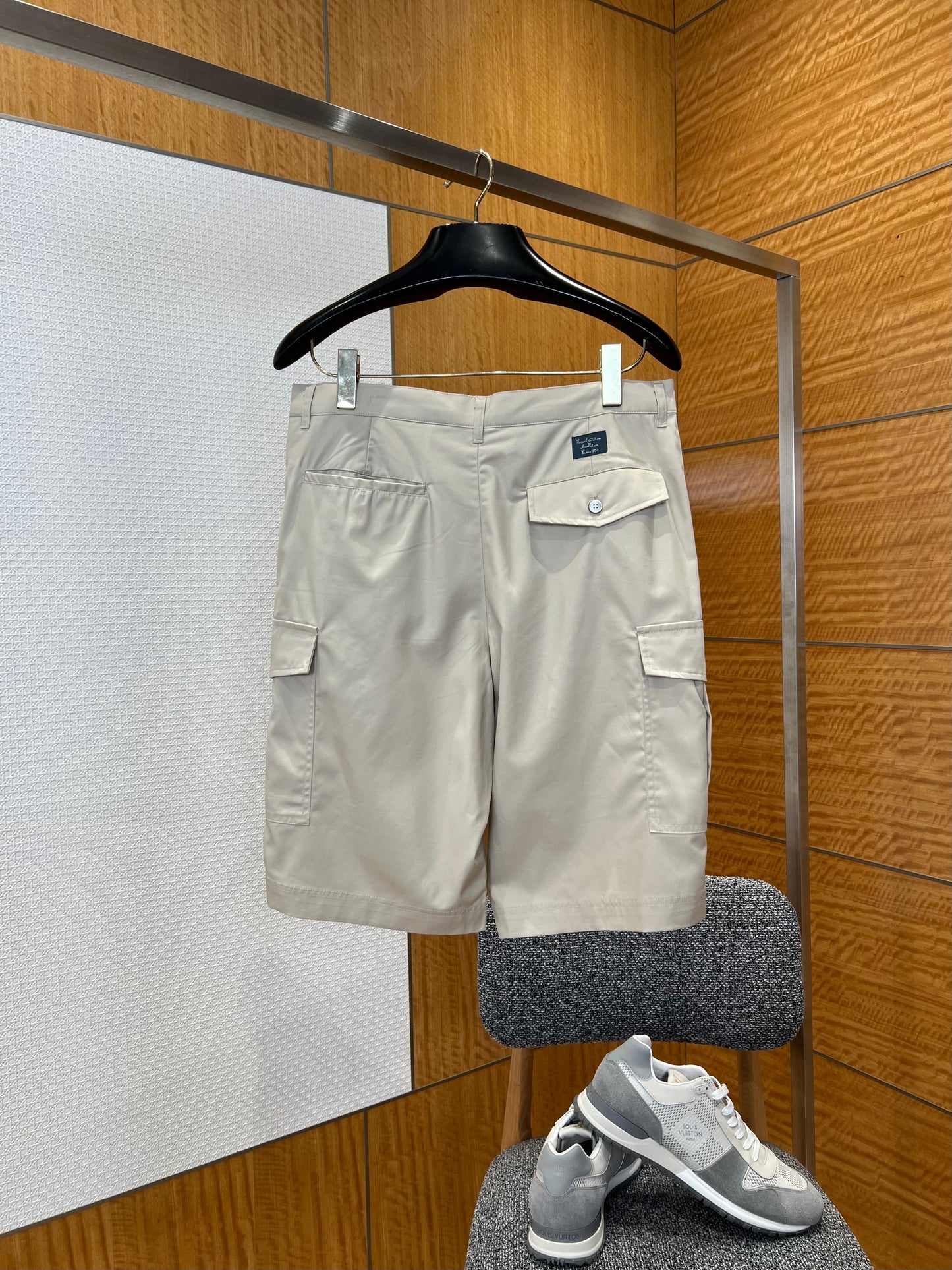LOU SHORTS