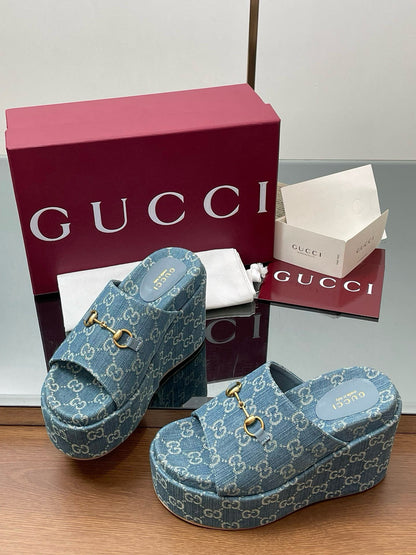 GG WEDGE SANDALS