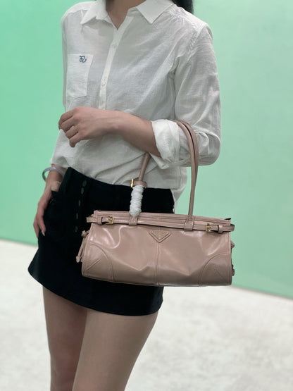 PD MEDIUM LEATHER HANDBAG