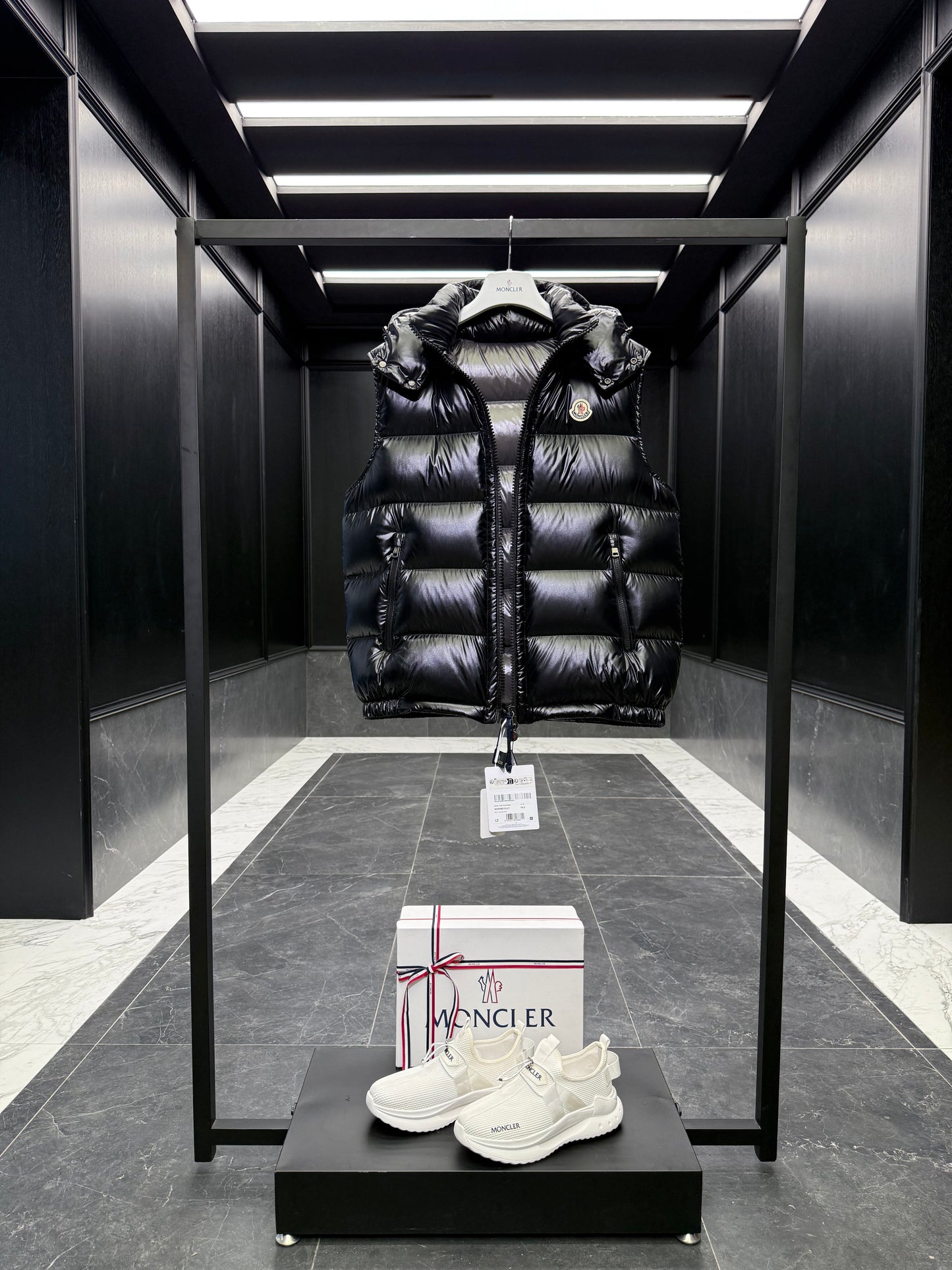 MONC BORMES VEST