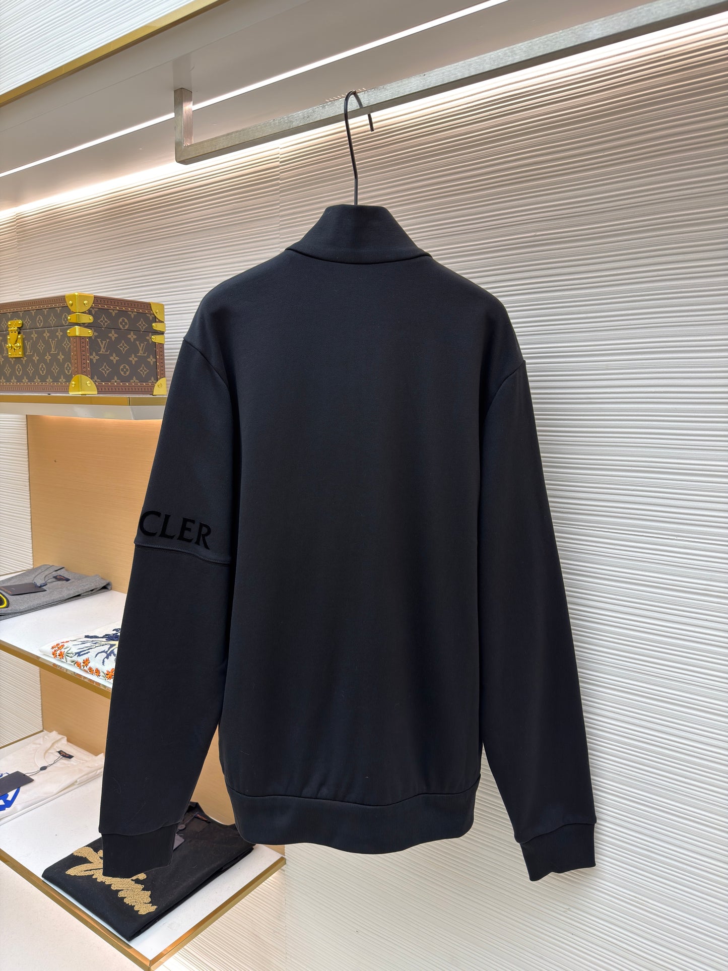 MONC BOMBER