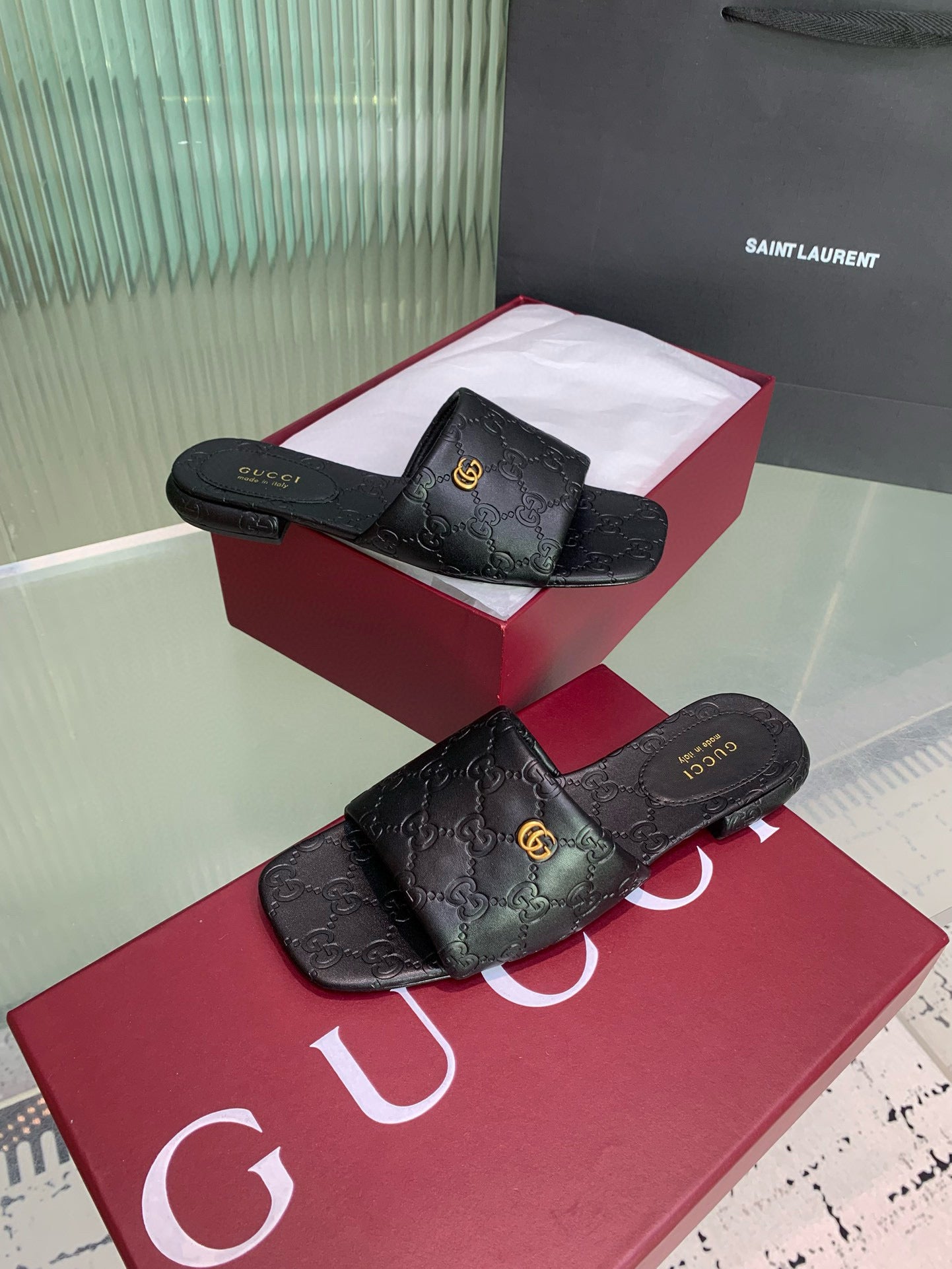 GG SANDALS