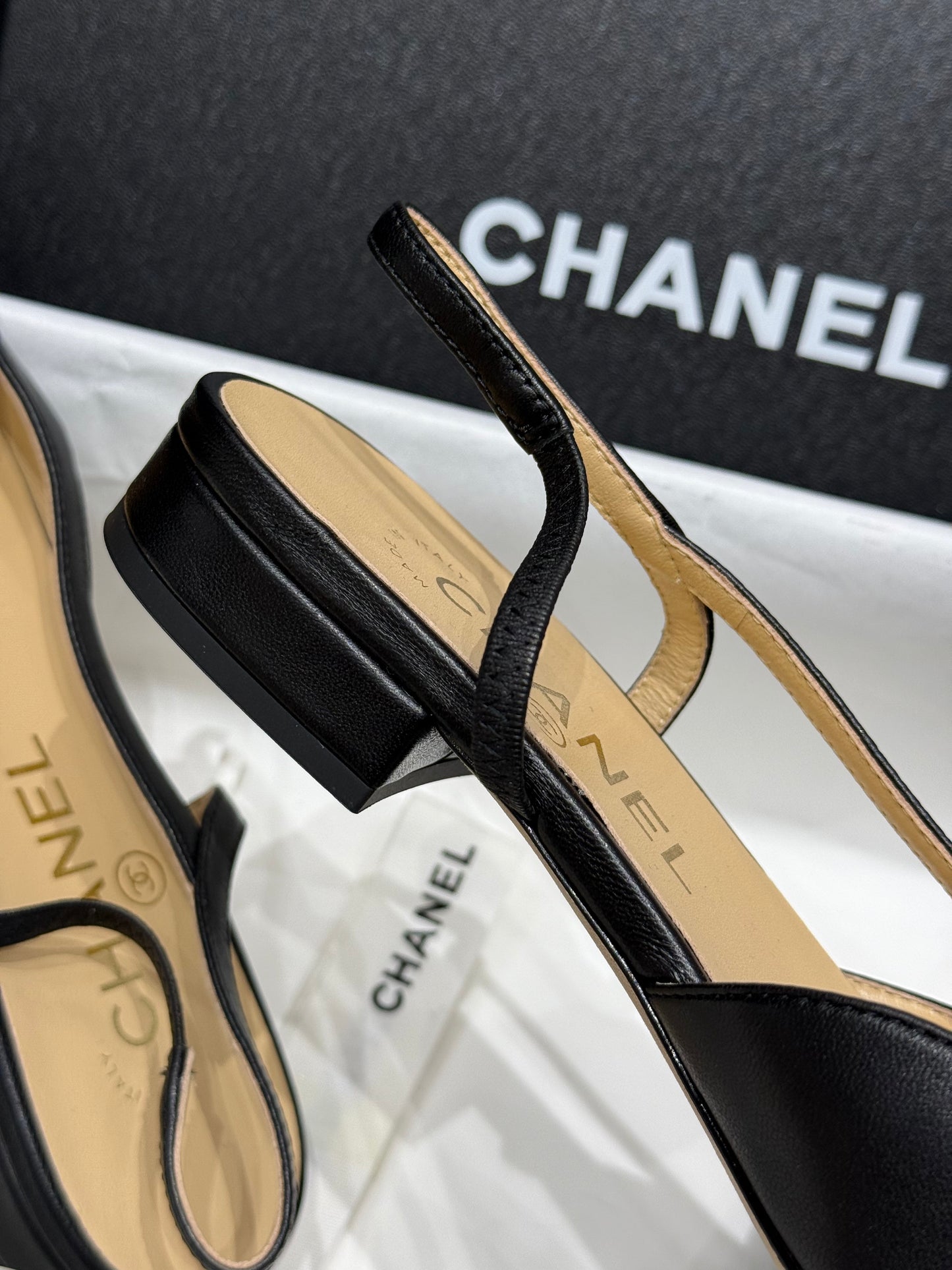 CC SLINGBACK PUMPS
