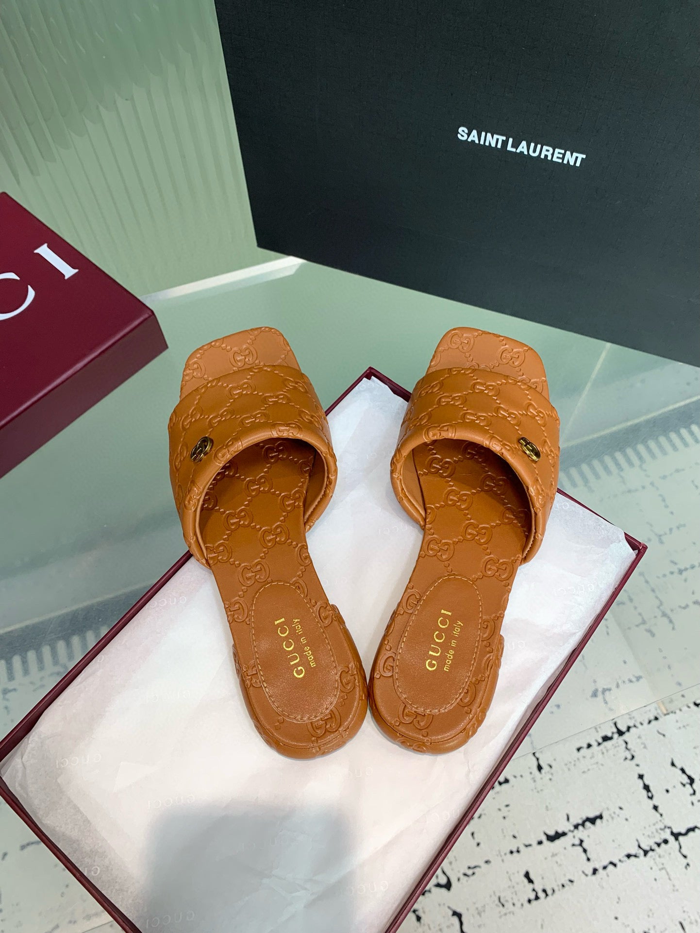 GG SANDALS