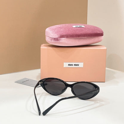 MIU M SUNGLASSES