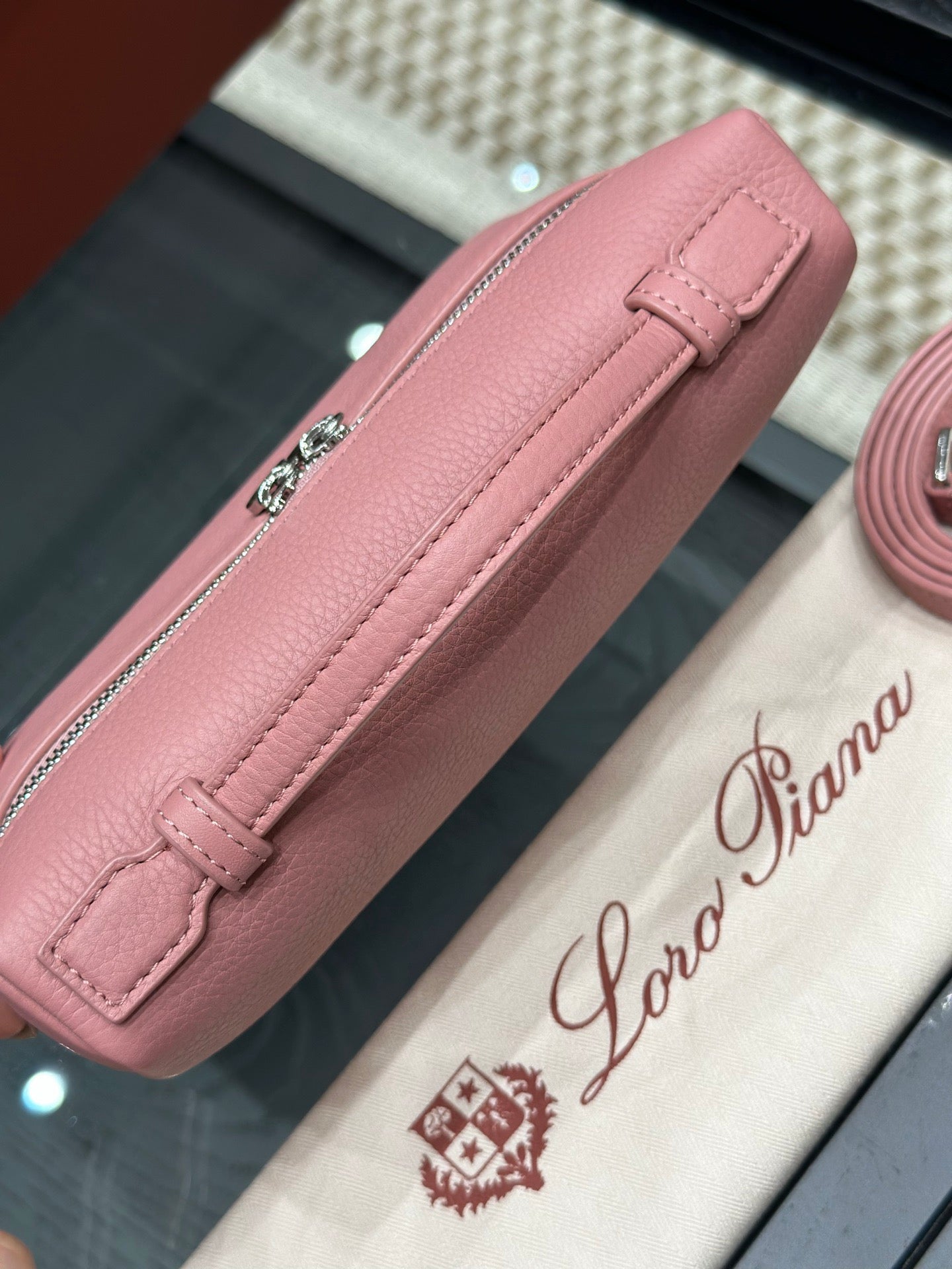 LORO P EXTRA POCKET L19 BAG