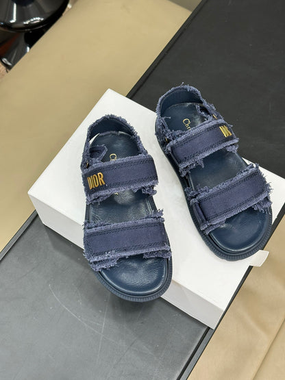 CD SANDALS