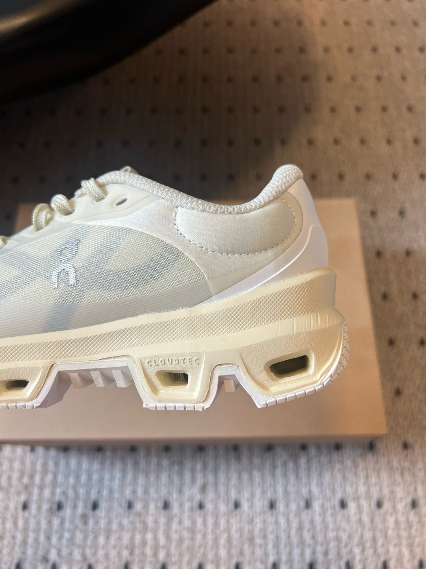 LOEW CLOUDLIT SNEAKER