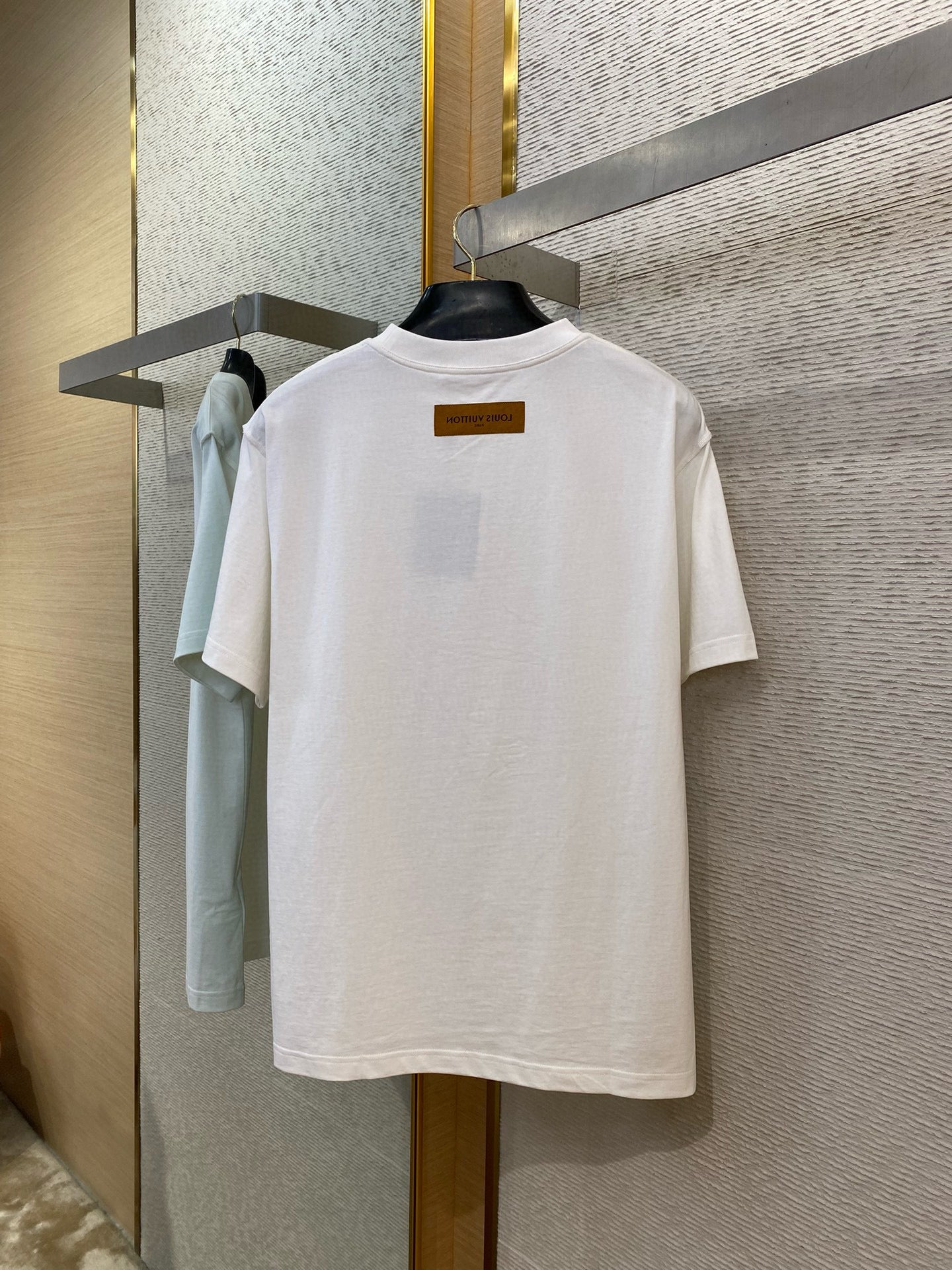 LOU T-SHIRT