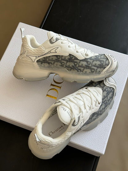CD VIBE SNEAKERS