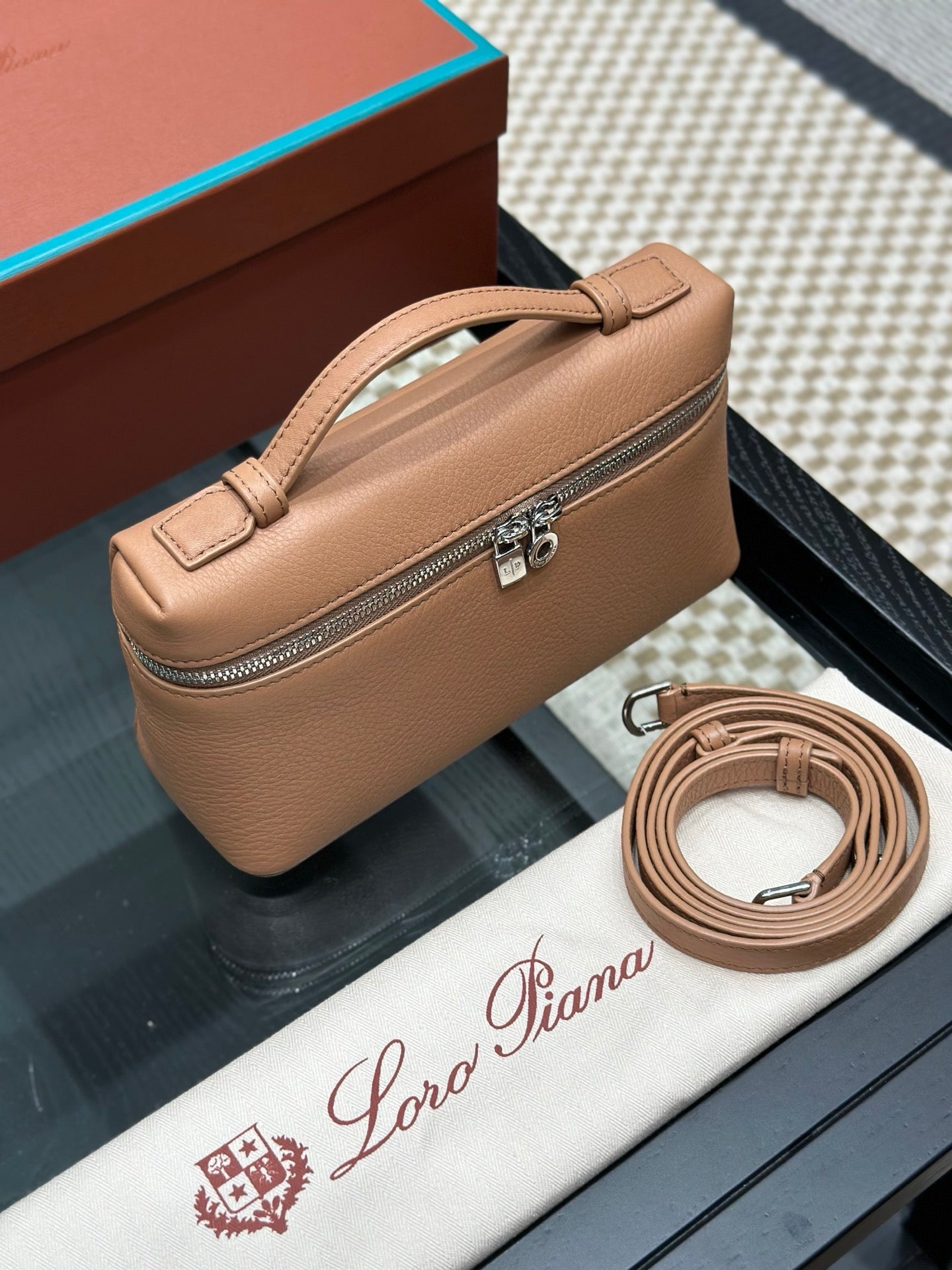 LORO P EXTRA POCKET L19 BAG