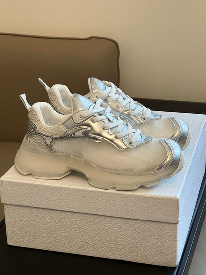 CD VIBE SNEAKERS