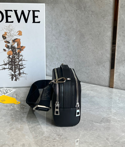 LOEW MINI CAMERA CROSSBODY BAG
