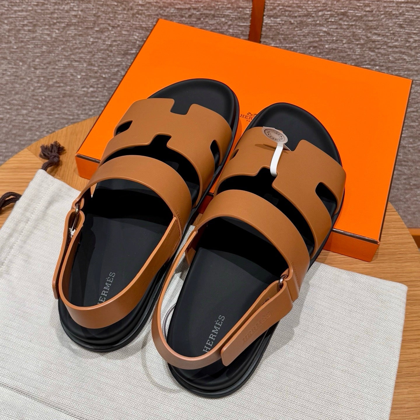 HERM GENIUS SANDALS