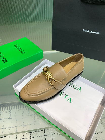 BOTT LOAFERS