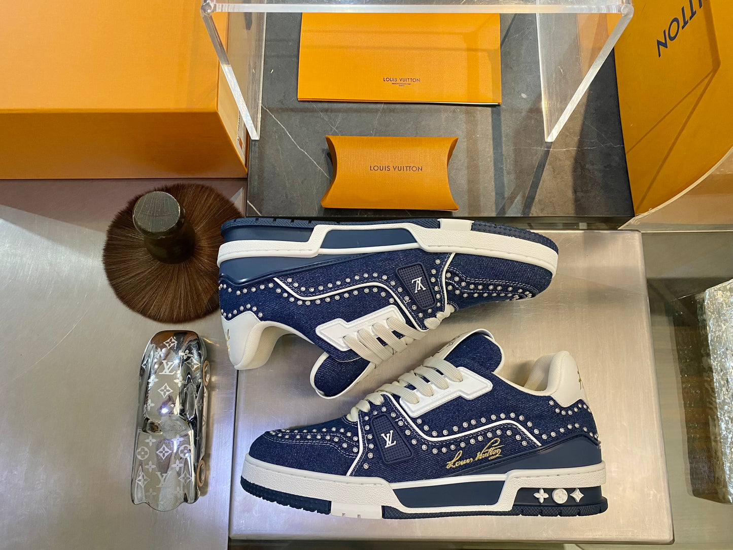 LOU TRAINERS