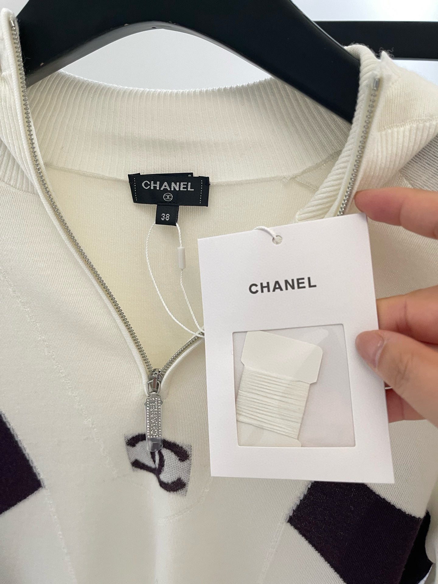 CC KNIT HOODIE