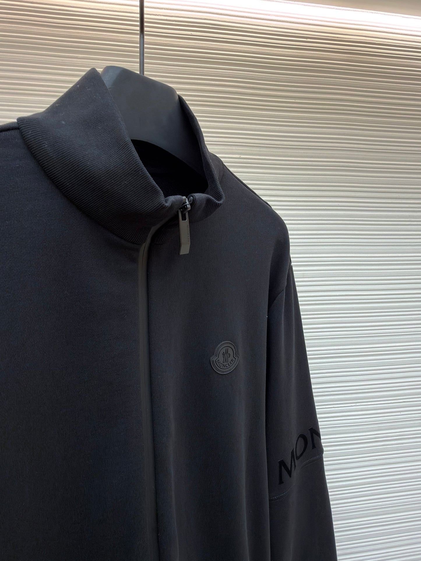 MONC BOMBER