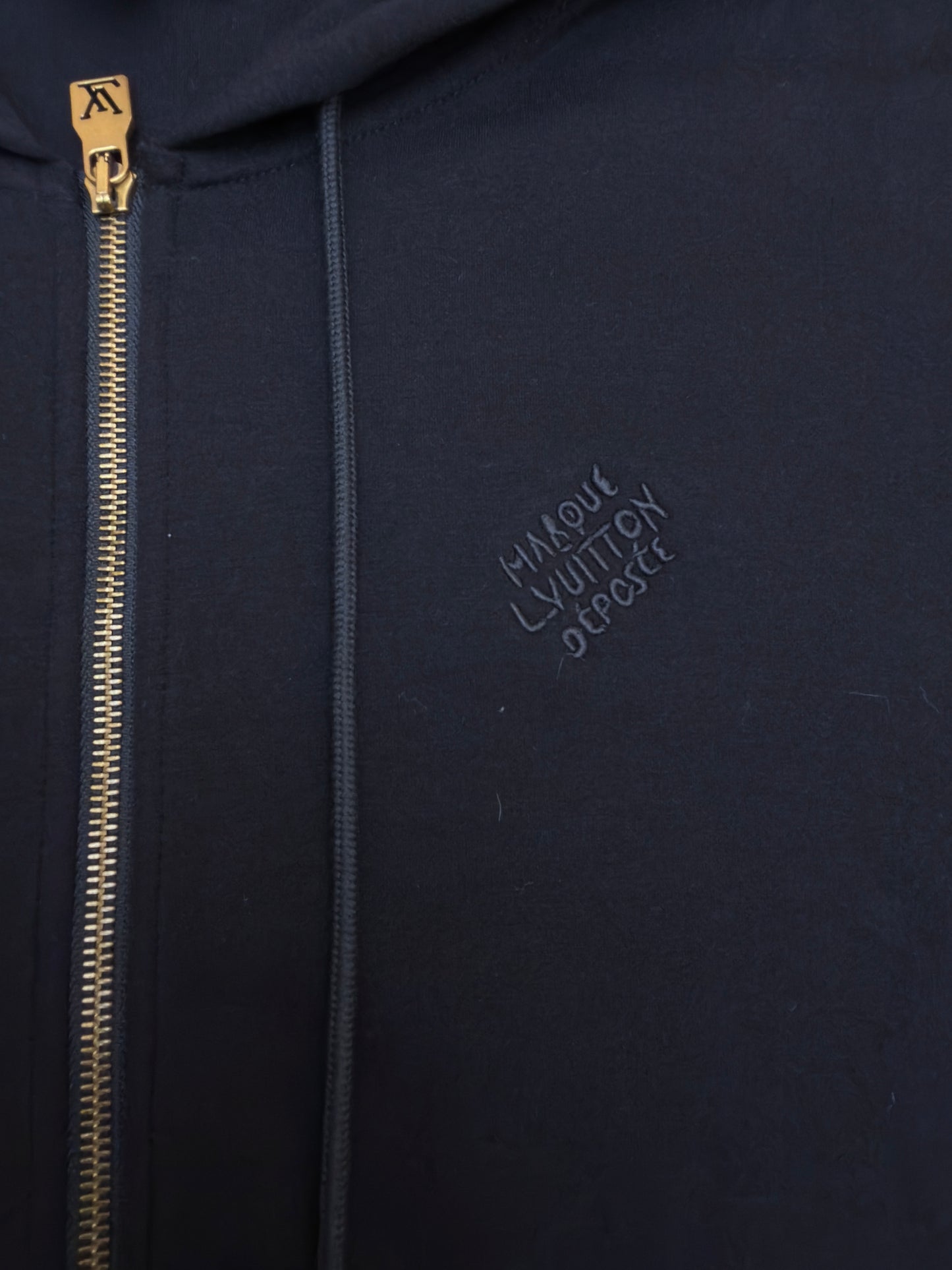 LOU ZIP HOODIE