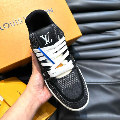 LOU TRAINERS