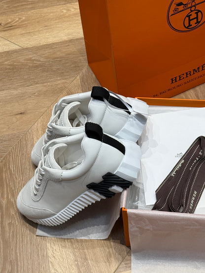HERM BOUNCING SNEAKER