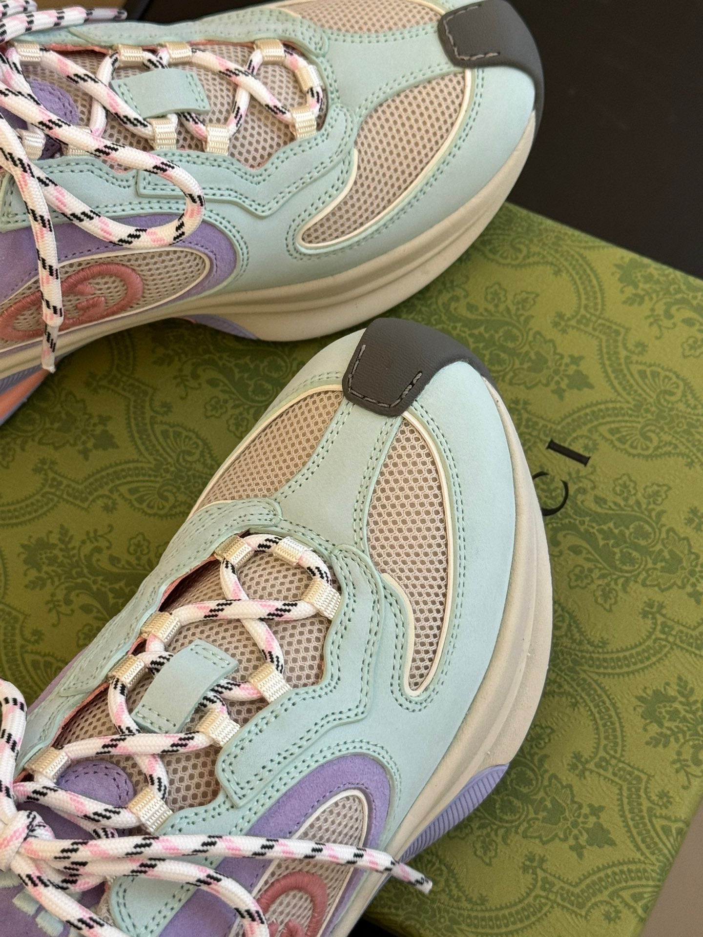 GG RUN TRAINERS