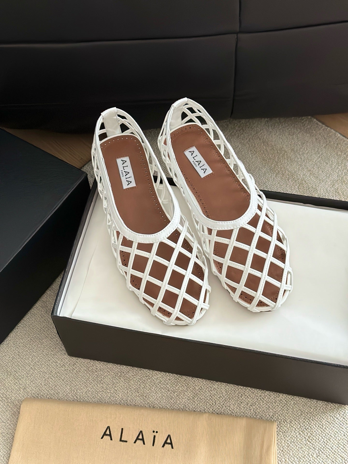 ALAIA BALLET FLATS