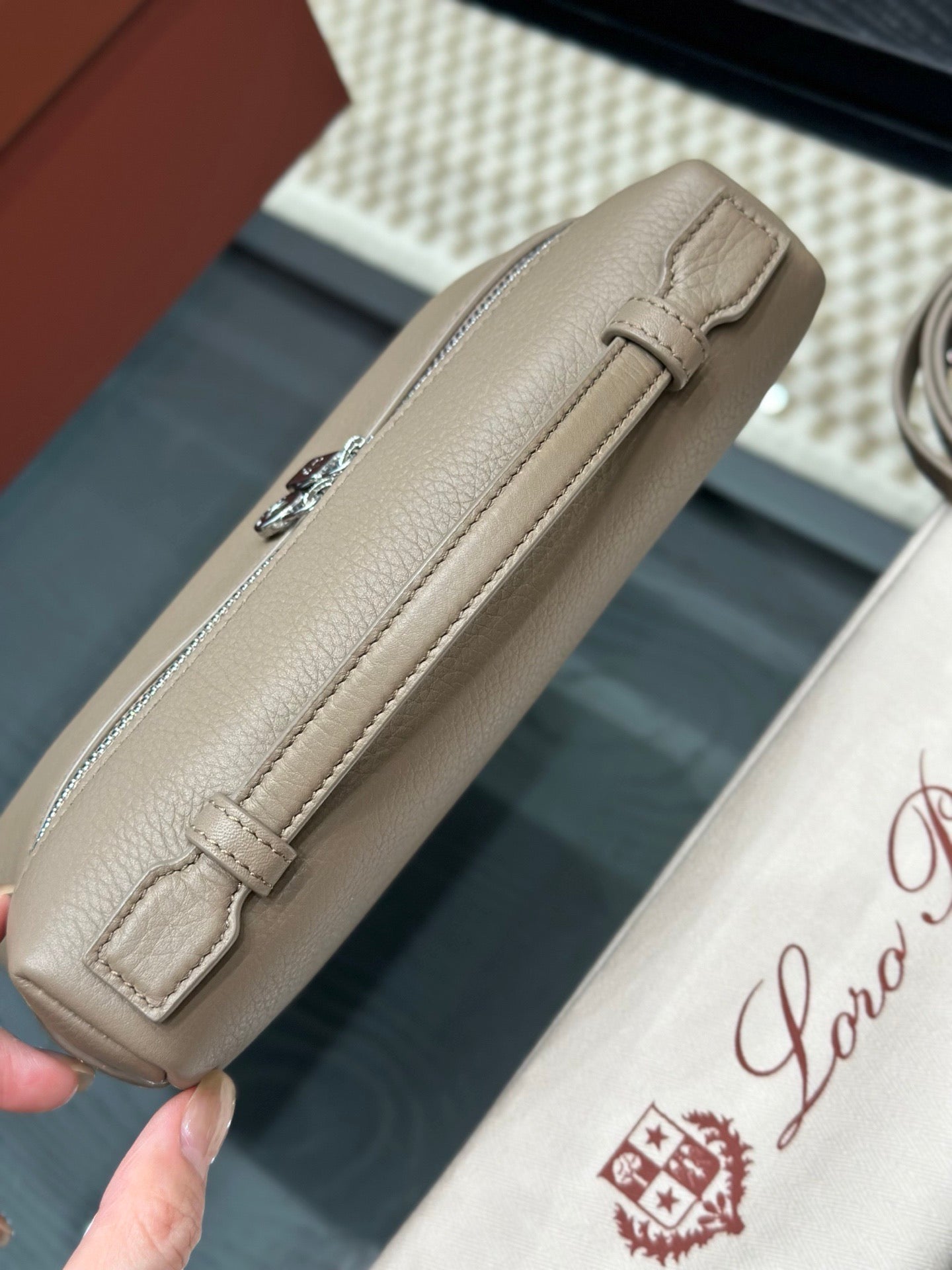 LORO P EXTRA POCKET L19 BAG